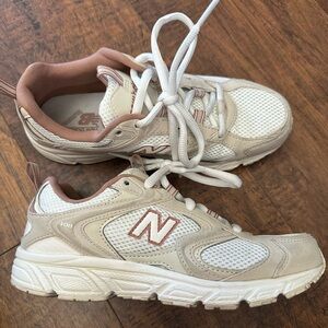 Women’s new balance 408